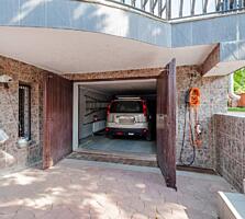 Casa în zona rezidențială, Codru.