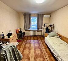 Продам 1 комнатную квартиру в самом центре города.