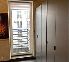 Продам квартиру - студию 36 кв. м., 3/4, новый дом, жк Золотые Столбы.