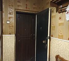 Продам квартиру 4-х комнатную на 3 этаже