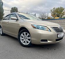 Продам Toyota Camry 40 2007 г. в 2,4 Гибрид-газ(метан). Кожаный салон.