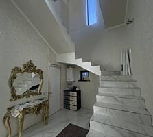 В продаже просторный дом в престижном районе Таирово, Вузовский. Дом .