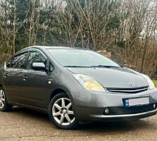 Продам Toyota Prius 20