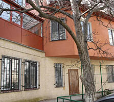 Продам двухуровневую квартиру, ул. Ясная/Вице-Адмирала Азарова.