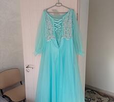 Продам новое нарядное платье