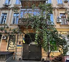 35561 продам комнату в коммуне . Проживает 4 ...