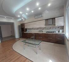 Предлагается к продаже просторная 3-комнатная квартира площадью 193 ..