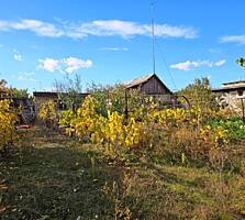 Дом на Варнице. Рядом с ж/д переездом.
