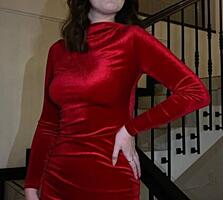 ПРОДАМ ВЕЧЕРНЕЕ ПЛАТЬЕ