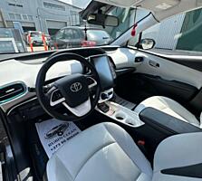 Продам 5(пяти) местный Toyota Prius Prime Plug in Hybrid в хорошем сос