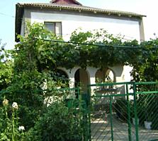 Продается двухэтажный дом.