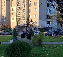 Продам 3комнатную квартиру между парком Ла ИЗВОР и ДААК ХЕРМЕС