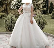 Продается свадебное платье