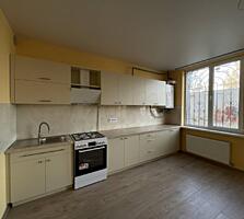 В продаже квартира-студия в новом ЖК Черемушки. Квартира расположена .