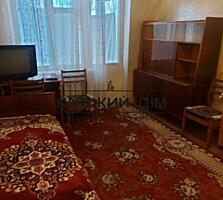 Пропонуеться на продаж 2 кімнатна квартира на Борщагівці по вул Леся .