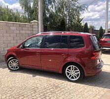 Volkswagen Touran 9200$ Торг. в отличном состоянии