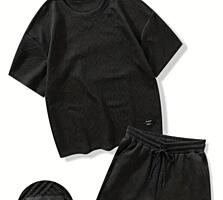 Продам новый, мужской космтюм