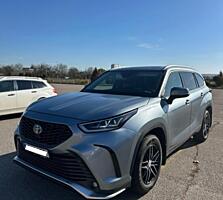 Toyota Highlander Hybrid 2021