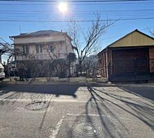 Casa in Stăuceni 2 nivele teren 6 ari Negociabil