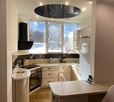 Продается уютная 1-комнатная квартира на Таирово в современном доме. .