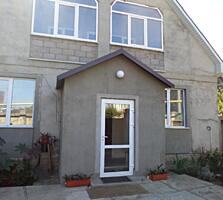 Продам двухэтажный дом в центре с. Крыжановка общей площадью 200 ...