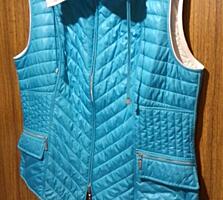 Продам верхнюю одежду в хорошем состоянии - дешево