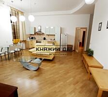 Продаж великої 3-х кім. квартири на Липках. Розташована по адресі: ...