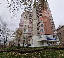 Vind Apartament cu 3 camere în sectorul Buiucani