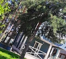 Будинок Кийлів на березі Дніпра.Будинок на першій береговій лінії ...