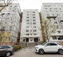 Spre vânzare apartament amplasat în bloc secundar din ...