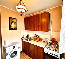 Продается 2-комнатная квартира. Кировский. В жилом состоянии!