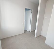 Двухкомнатная в центре, после капитального ремонта 4/5 этаж