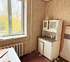 3/5 Совхоз Фрунзе, комната в общежитии, 19,5 кв. м. Срочно.