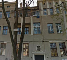 Двухуровневая квартира 190 кв.м. в Центре Одессы