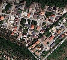 Продается участок 7 соток в котежном поселке Тартус, берег моря. 2 км 