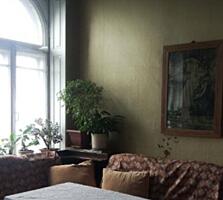 Продам 6-комнатную квартиру на улице Ольгивская