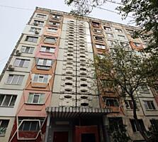 Apartament cu 3 camere, Centru.