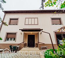 Casă cu 3 niveluri, or. Codru Vă propunem spre vânzare casă cu 3 ...