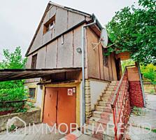 Casă cu 2 niveluri, or. Ialoveni Vă propunem spre vânzare casă cu 2 ..