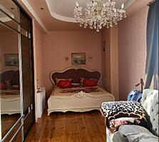 Продам двухуровневую квартиру на Екатерининской