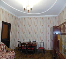 Продам 4х комнатную квартиру , Центр. пер. Успенский.