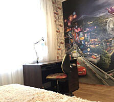 Продам 4х комнатную квартиру на Черемушках, район дома мебели.