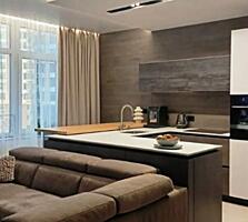 Трехкомнатная квартира в Жемчужном квартале на Каманина