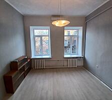 Продам 1комн. кв-ру Старосенна площадь, Привоз, ремонт.