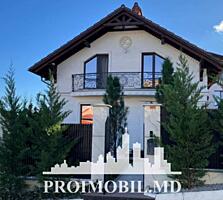 Vă propunem spre vânzare această casă cu 3 camere și living,sect. ...