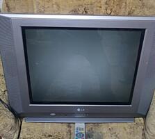 LG в отличном состоянии с пультом 250 р SAMSUNG с пультом 200 рублей