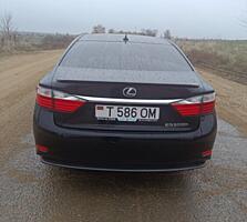 Продам Lexus ES 300h