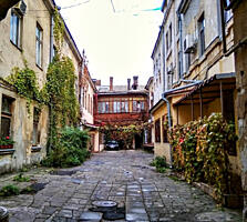 Продам 2-х уровневый флигель в центре города, ...