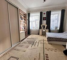 Продам квартиру 91 кв. м., 1/3, ул. Пастера/Торговая.