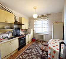 Продаю простору 3к. квартиру на Намиві